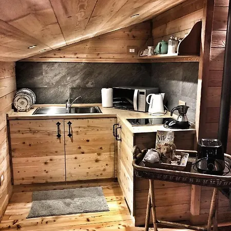 Lägenhet Woodensuite